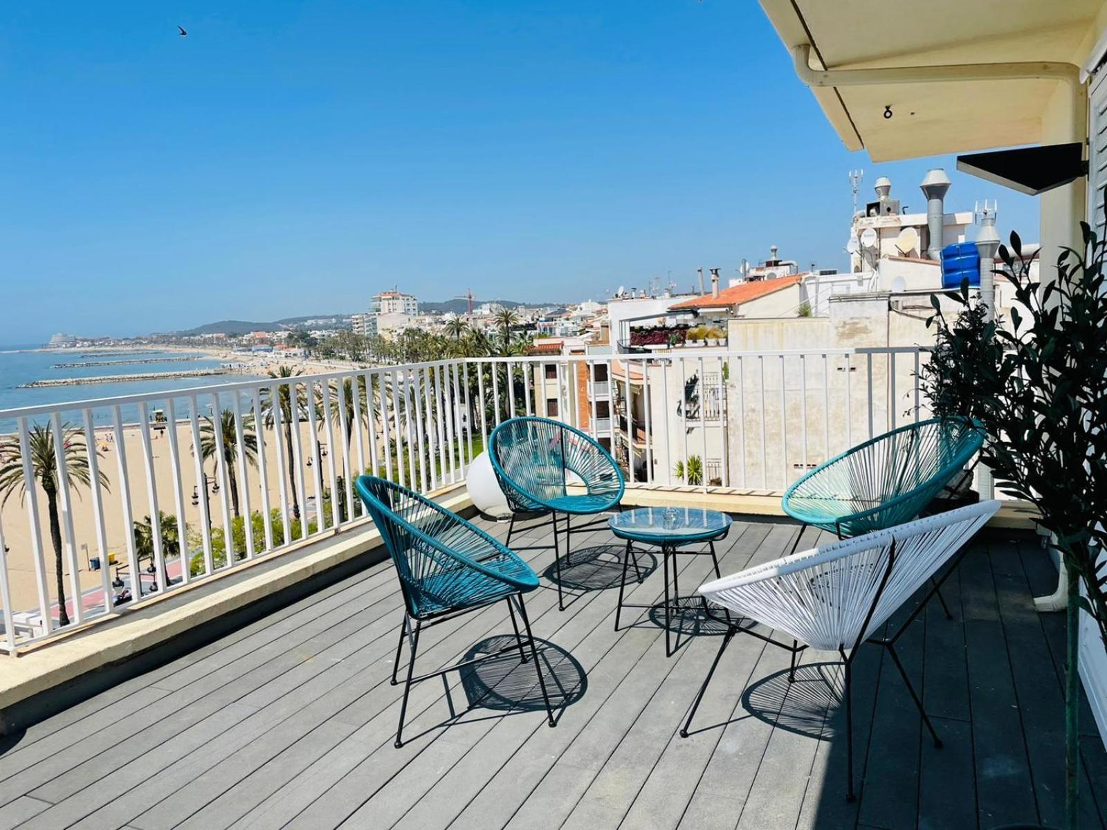 Ático con Fantásticas Vistas al Mar y la iglesia Apartamento Sitges Quarto foto