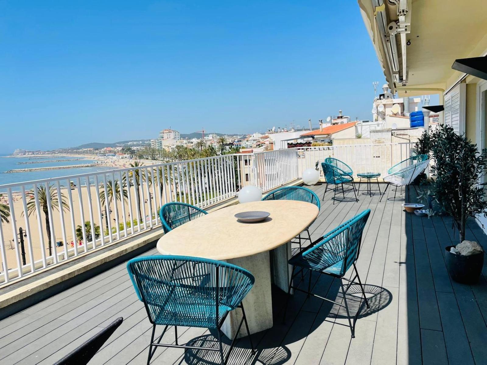 Ático con Fantásticas Vistas al Mar y la iglesia Apartamento Sitges Quarto foto